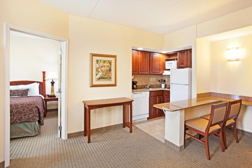 Staybridge Suites-Knoxville Oak Ridge by IHG
